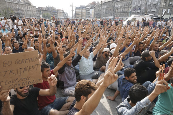 Syrian_refugees_strike_in_front_of_Budapest_Keleti_railway_station._Refugee_crisis._Budapest_Hungary_Central_Europe_3_September_2015.jpg