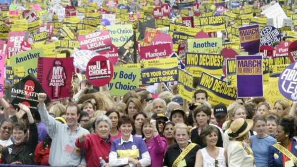Protesters in favor of reproductive rights