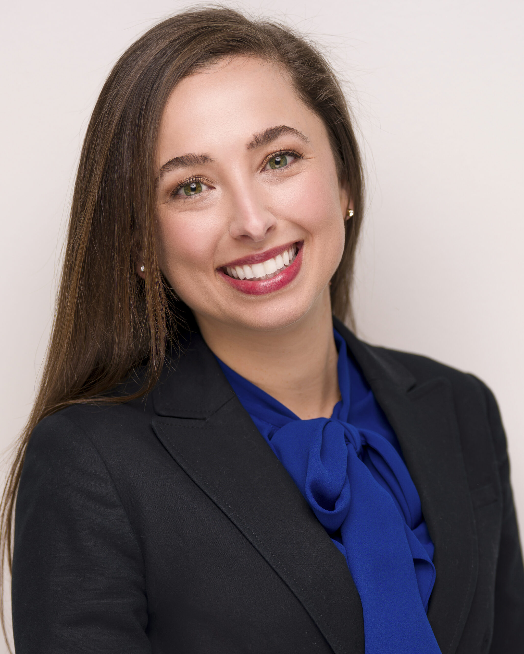 Chloe Kempf headshot