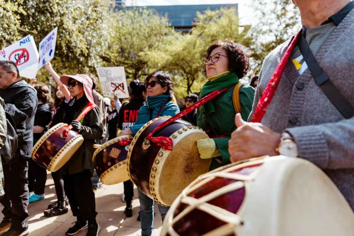 People march through Austin in support of immigrants' rights