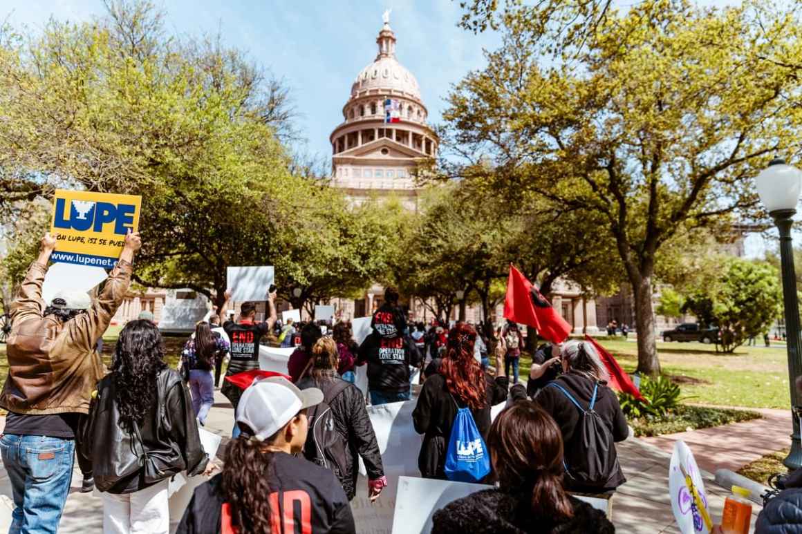 Rally for immigrants' rights in Austin