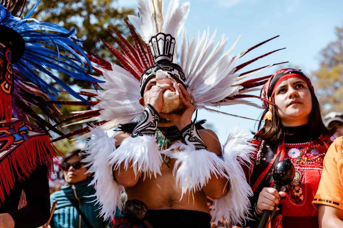 Performers of Indigenous Mexican dance protest SB4 and rally for immigrants