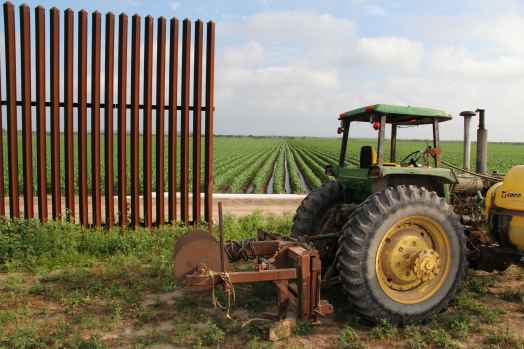 Eastern terminus of the border wall in Cameron County, Texas.  2014.  Scott Nicol.jpg