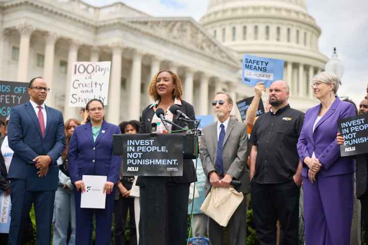 Oni K. Blair in front of the U.S. Capitol