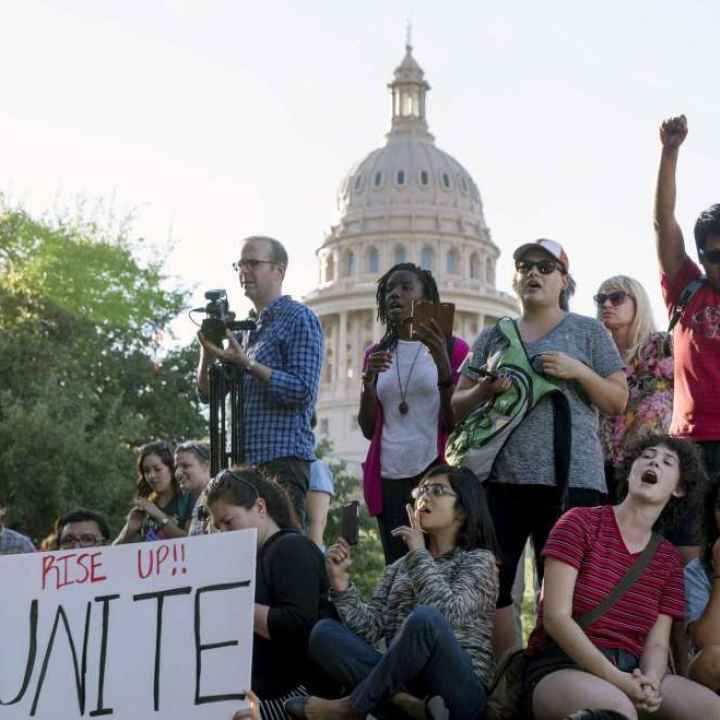 sb4 rally in San Antonio